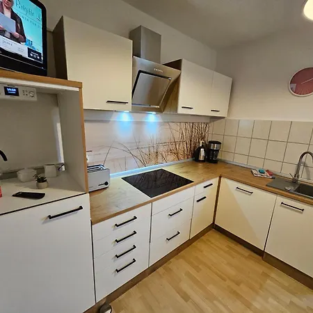 Apartman Wohnen Auf Zeit Am Heidensee Sowie Netflix Zugang Und Wlan Schwerin