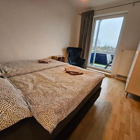 アパート Wohnen Auf Zeit Am Heidensee Sowie Netflix Zugang Und Wlan シュヴェリーン