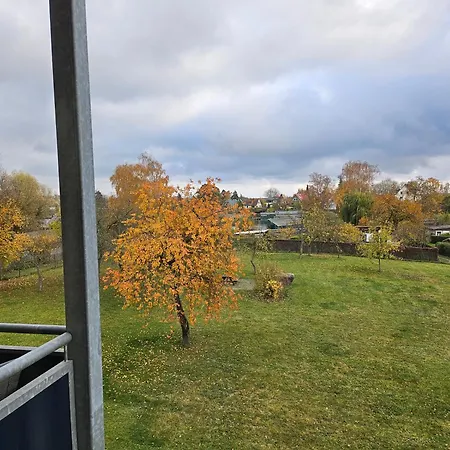 アパート Wohnen Auf Zeit Am Heidensee Sowie Netflix Zugang Und Wlan シュヴェリーン